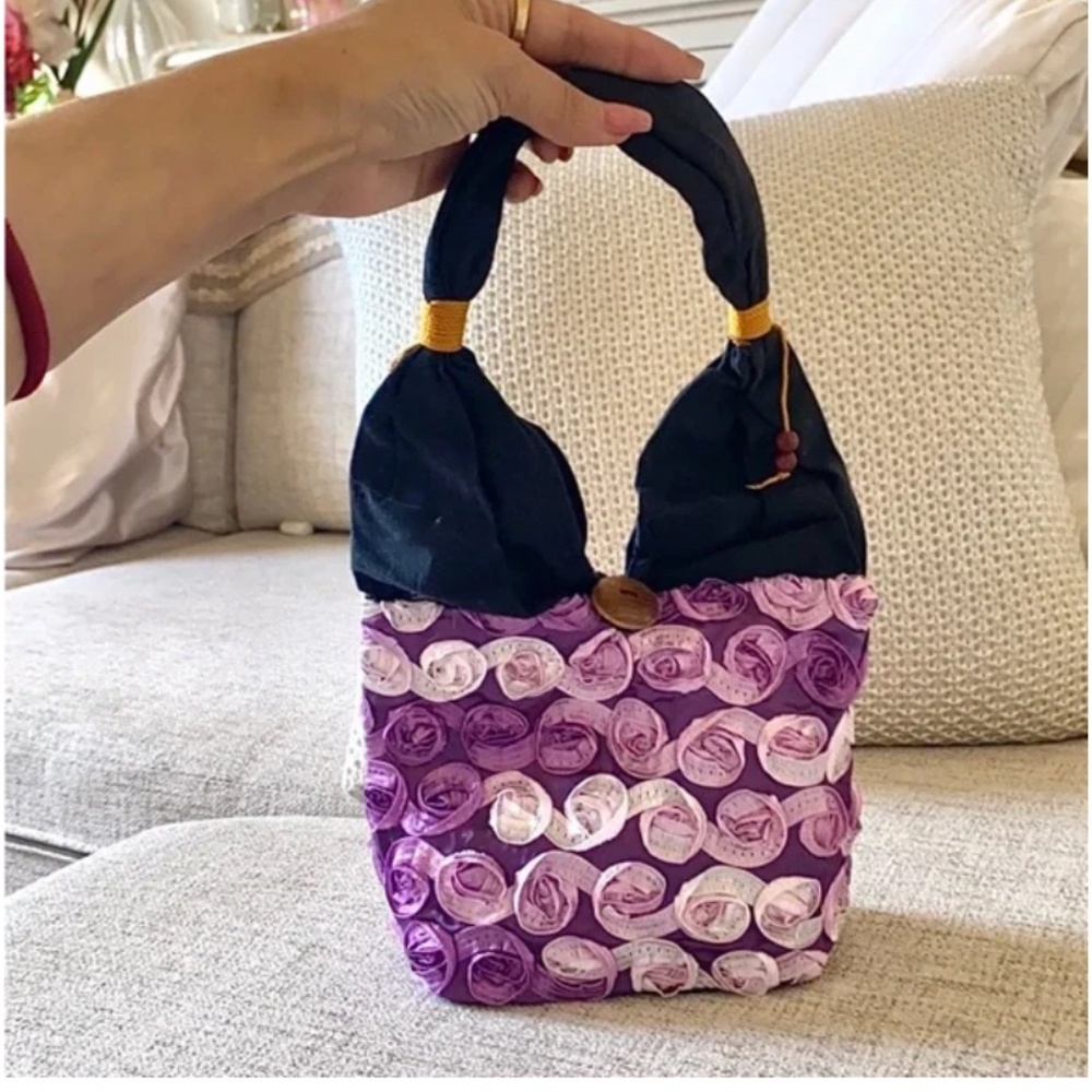 🪞 NEW dreamy lilac lavender tones mini tote floral rosettes decorated handbagi